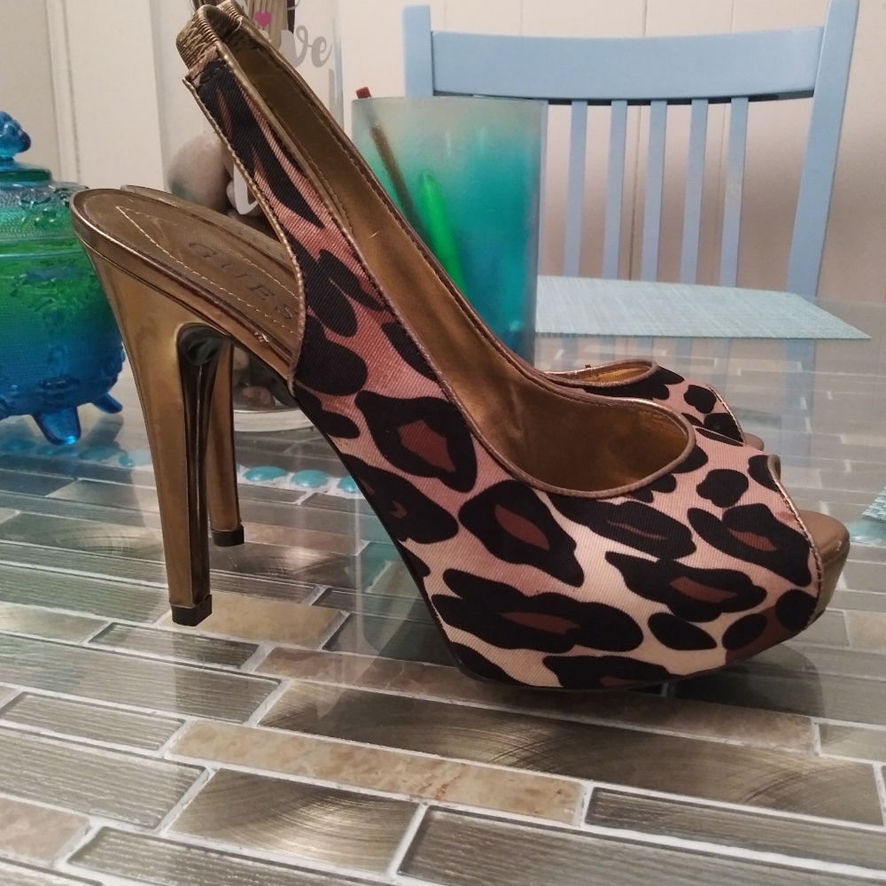 Guess Cheetah Slingbacks Gold Size 6.5